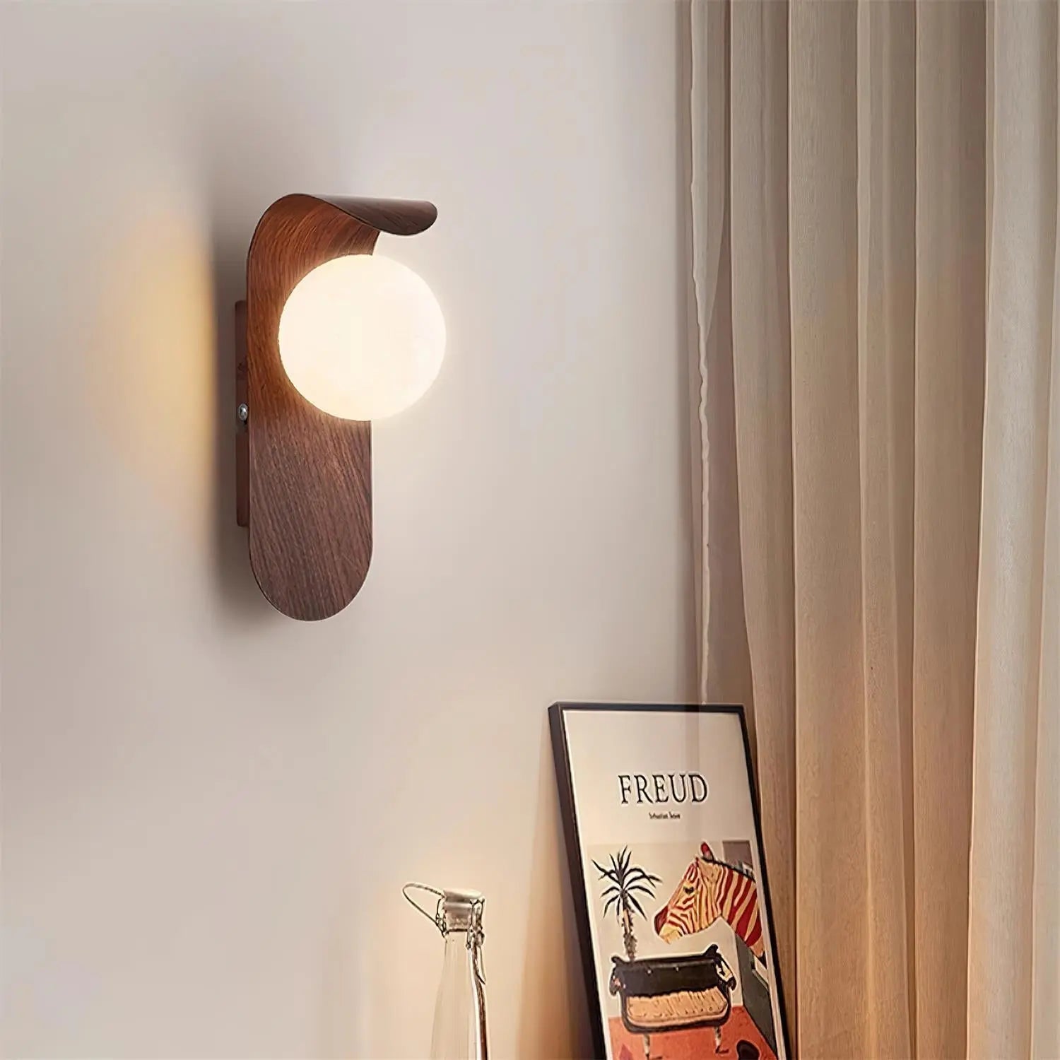 BowLift | Carlyle Wall Lamp | Stylish Modern Lighting for Any Room