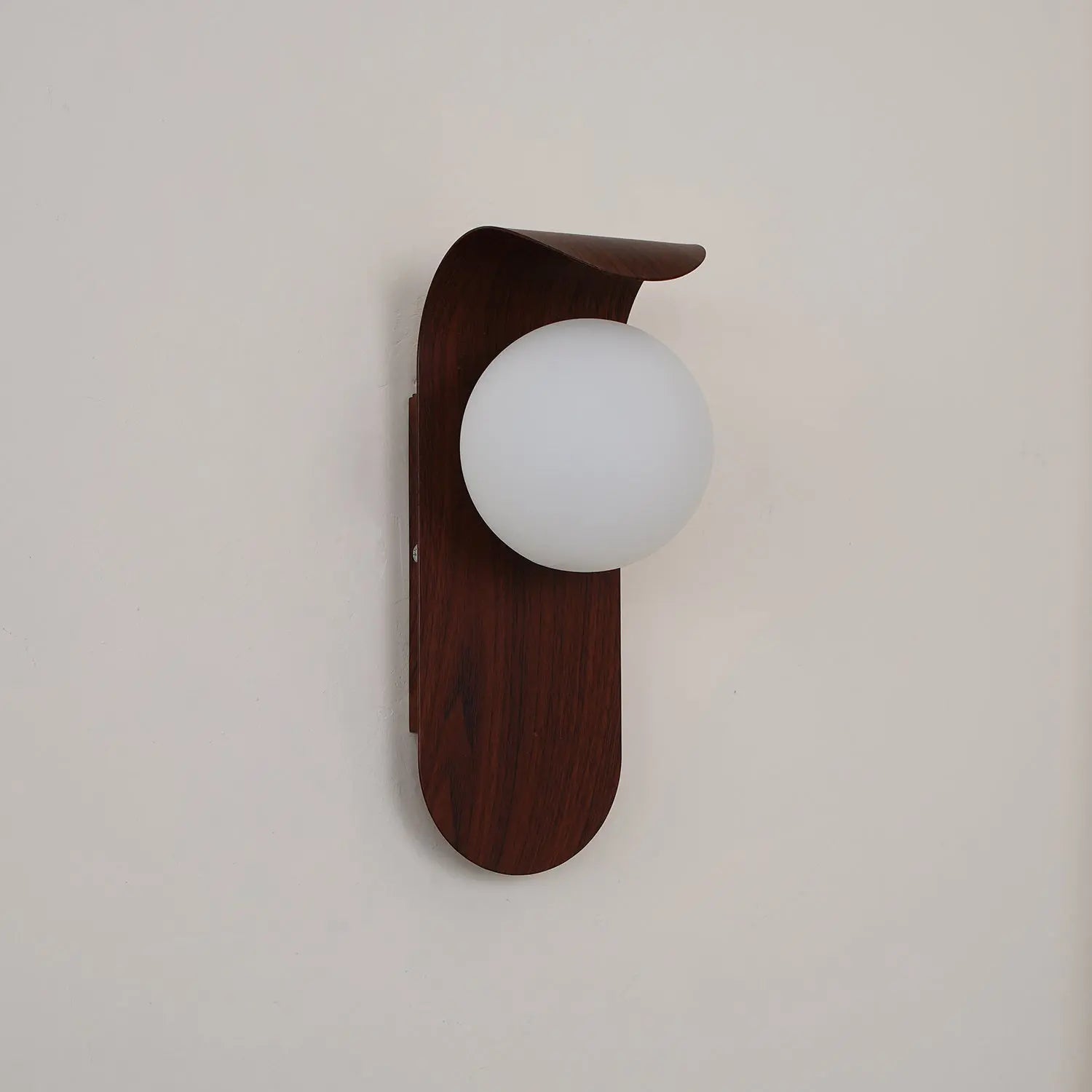 BowLift | Carlyle Wall Lamp | Stylish Modern Lighting for Any Room