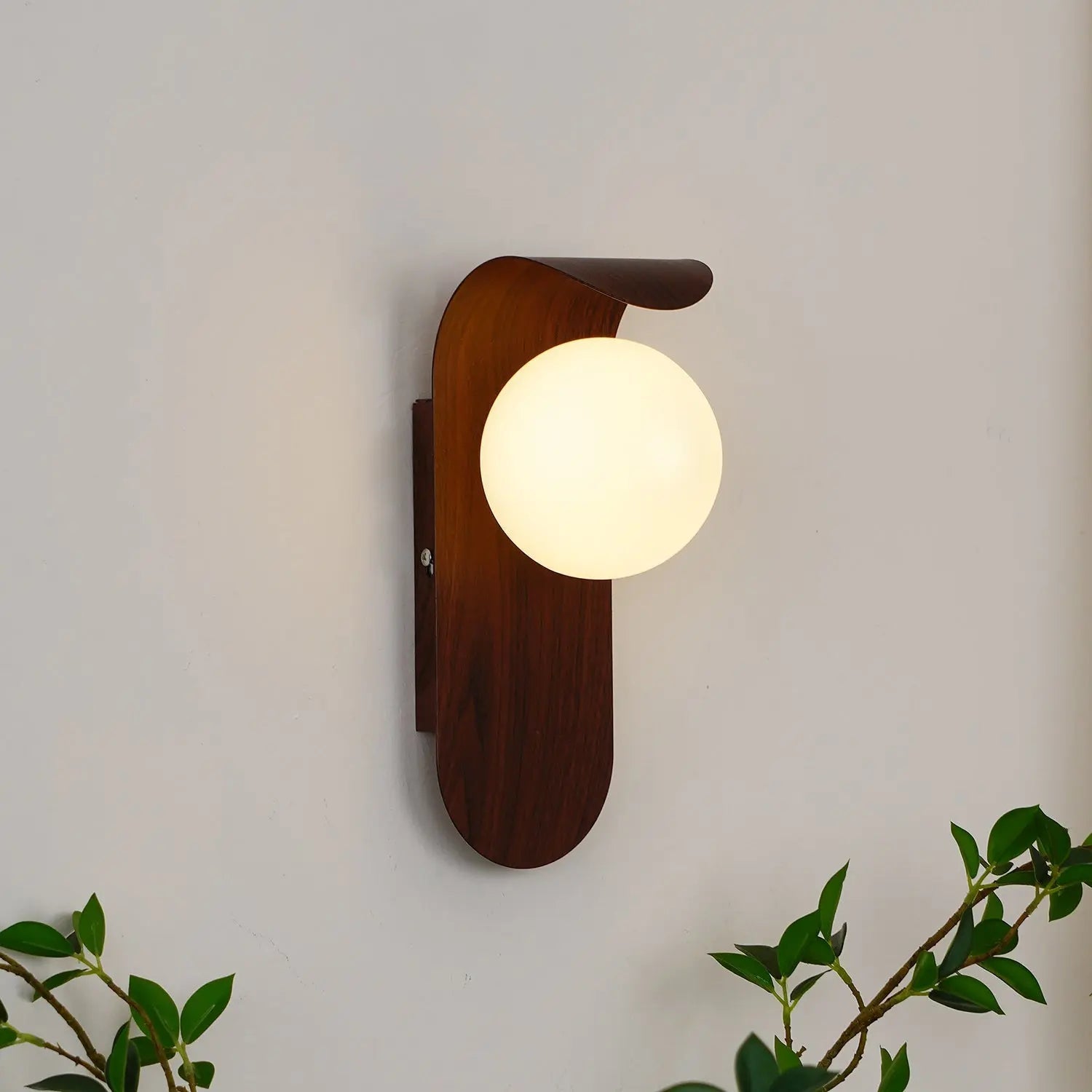 BowLift | Carlyle Wall Lamp | Stylish Modern Lighting for Any Room