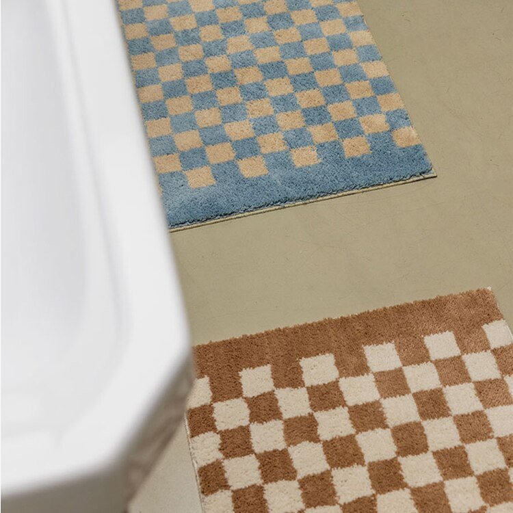 BowLift | Soft, fluffy bathroom rug with check pattern