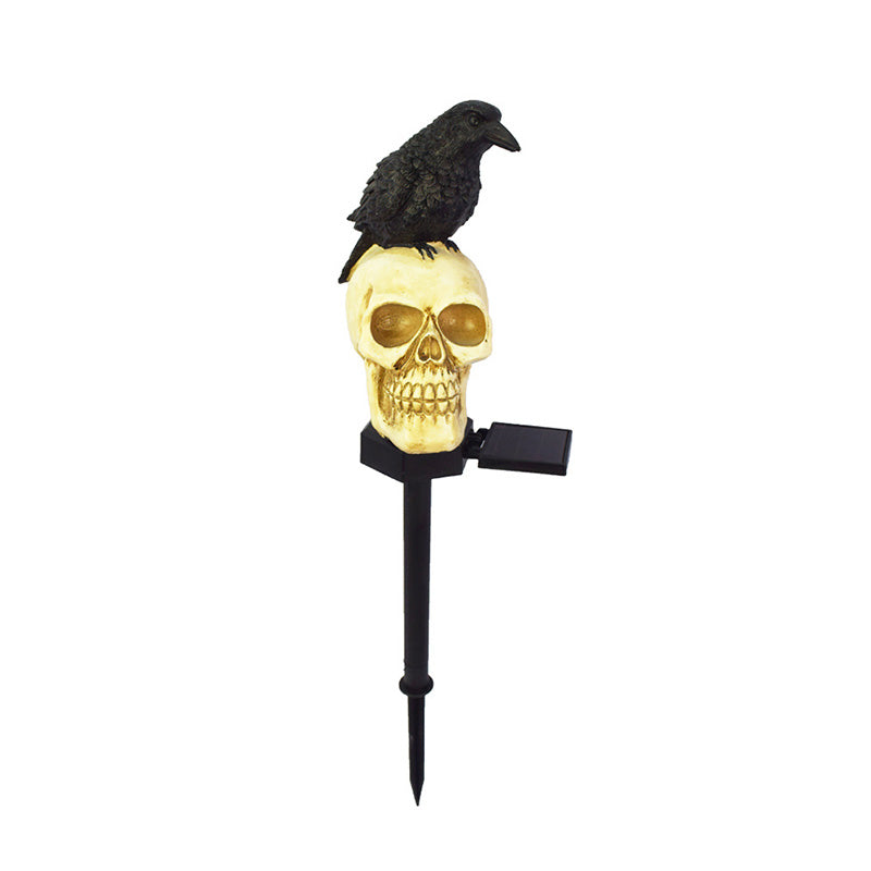 BowLift | Crow skull solar lamp for the garden