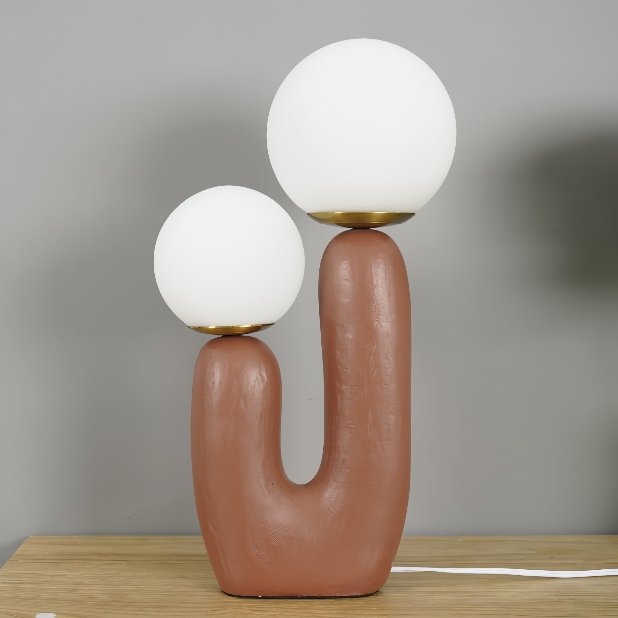BowLift | Contemporary Style Table Lamp with Natural Accent