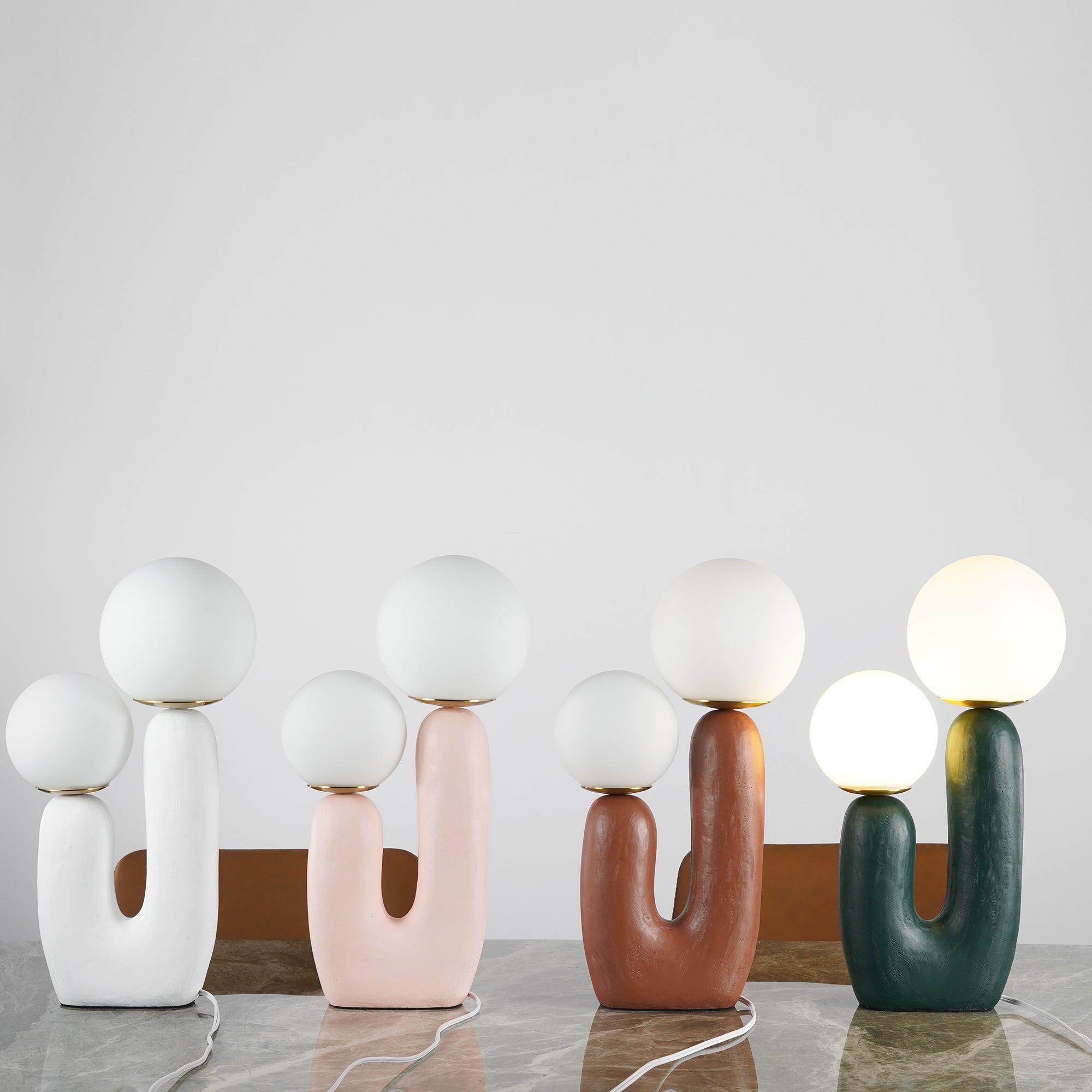 BowLift | Contemporary Style Table Lamp with Natural Accent