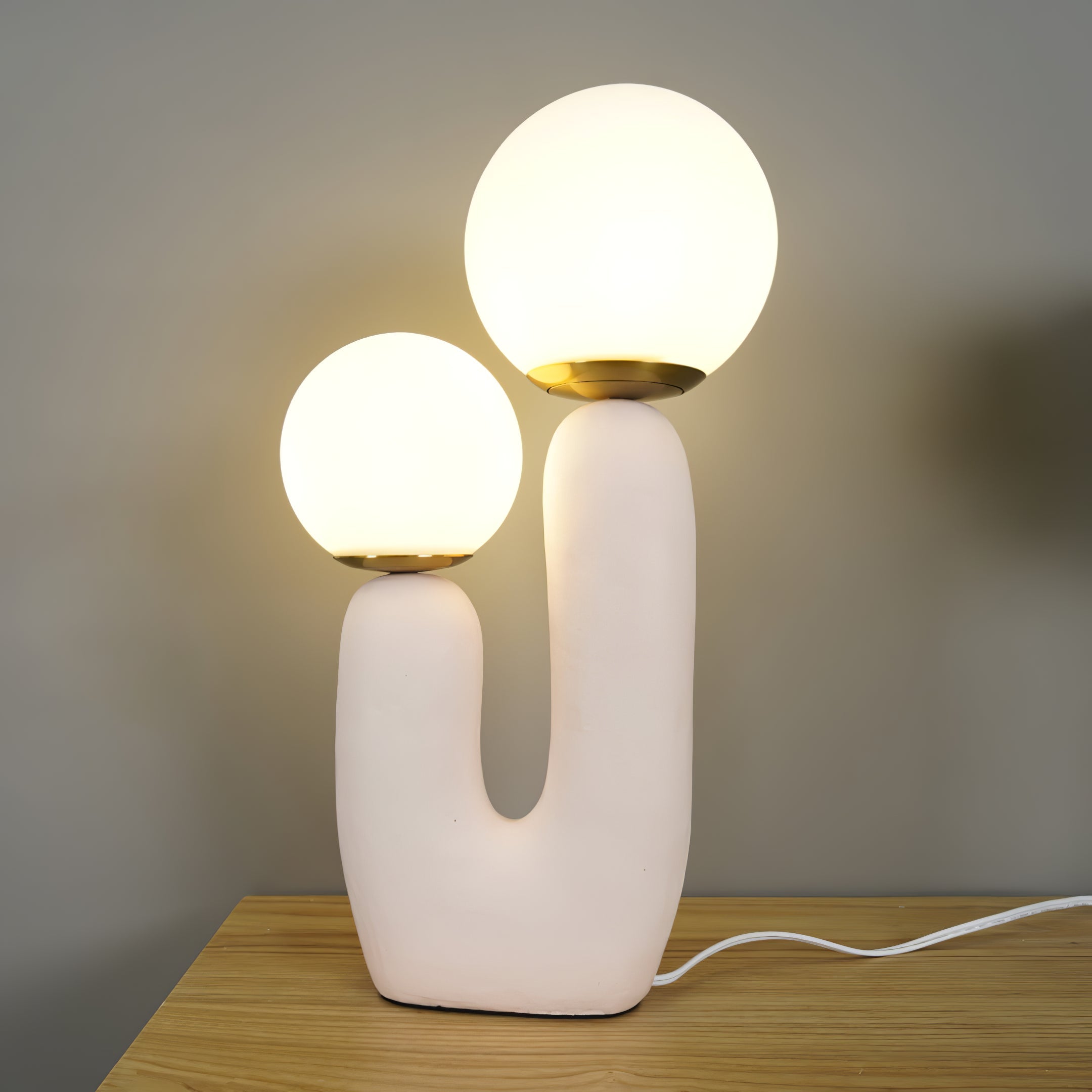 BowLift | Contemporary Style Table Lamp with Natural Accent